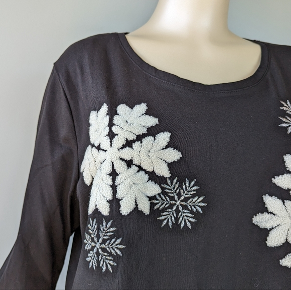 NWT Chico's Weekend Black Embroidered Snowflake Long Sleeve T-Shirt - Picture 6 of 10